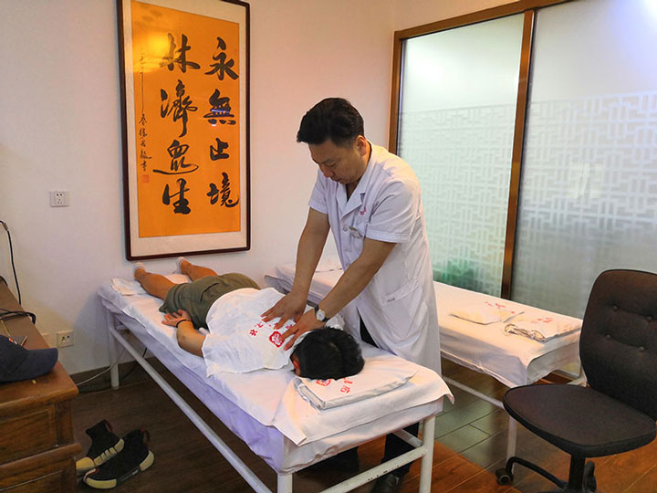 整脊理筋平衡疗法