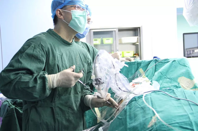 医学博士主刀，第10例脊柱微创手术在北京永林中西医结合医院顺利完成！